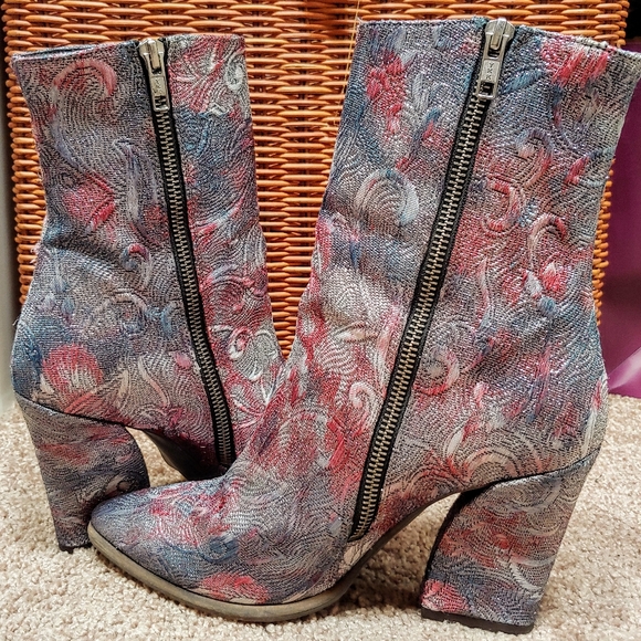 Free People boots - Picture 4 of 8